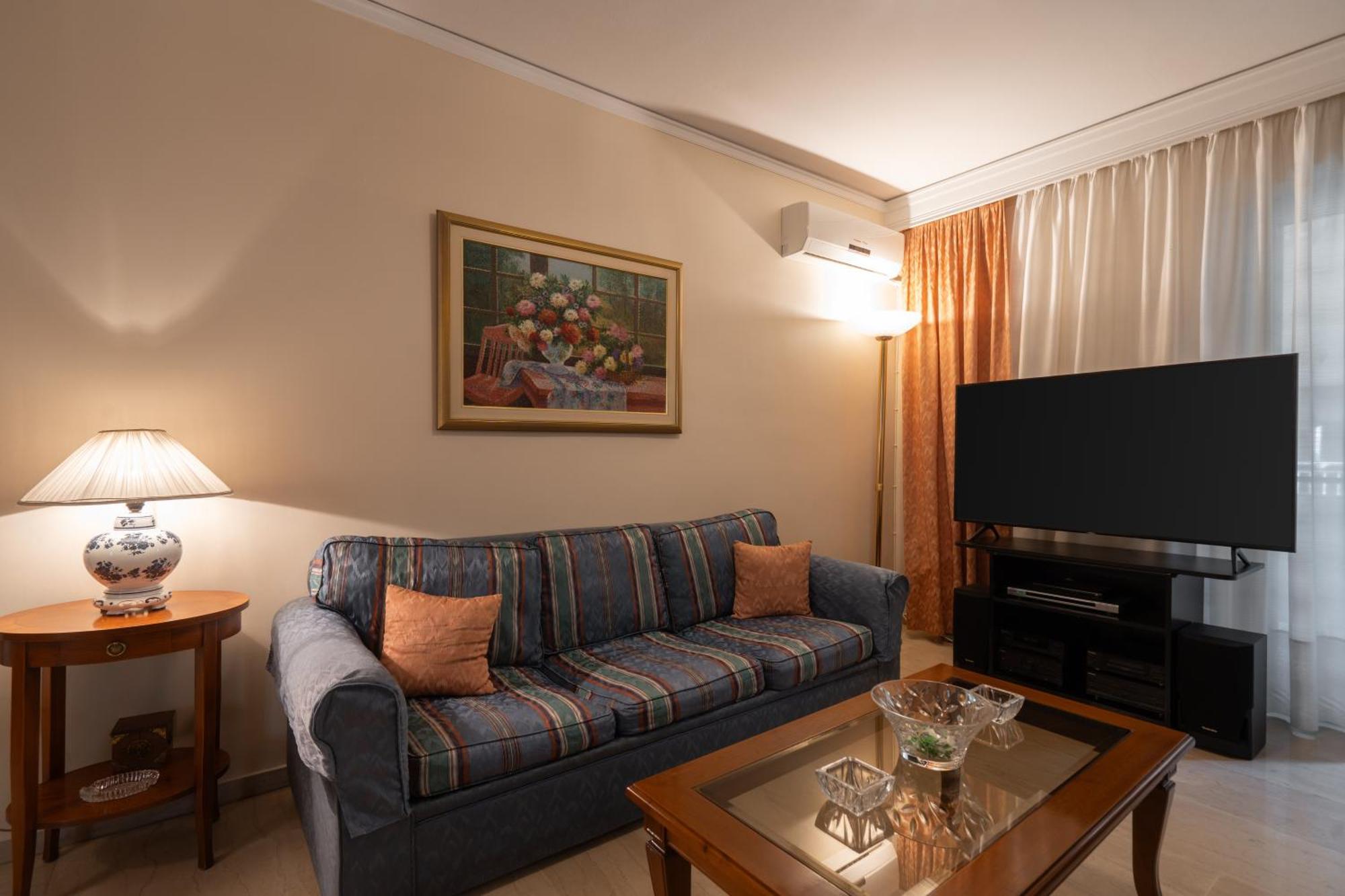 Thissio Family Apartment Атина Екстериор снимка